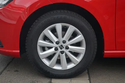 Car image 27