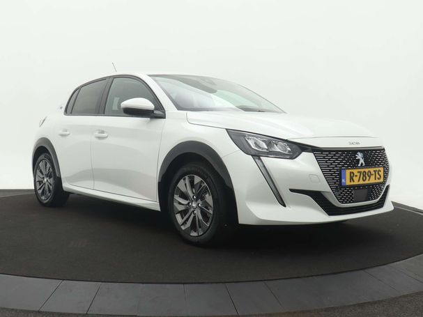 Peugeot e-208 136 Allure 100 kW image number 2