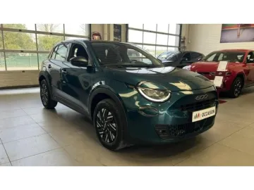 Car image 24
