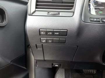 Car image 50