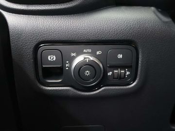 Car image 33