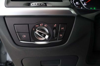 Car image 37