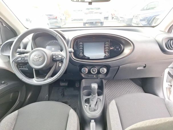 Toyota Aygo X 53 kW image number 13