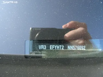 Car image 38