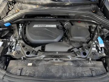 Car image 34