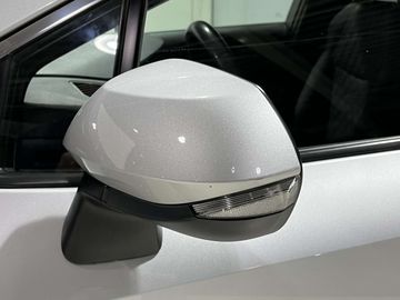 Car image 37