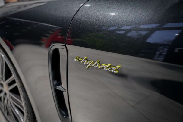 Porsche Panamera 4 Sport Turismo E-Hybrid 340 kW image number 9