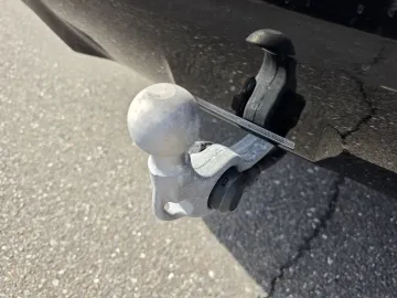 Car image 33