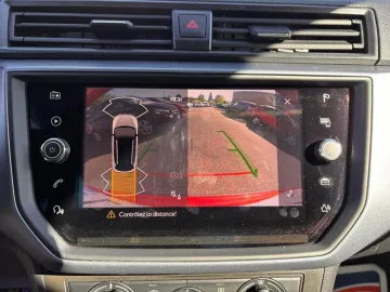Car image 35