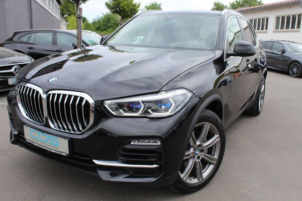 BMW X5 xDrive 195 kW image number 1