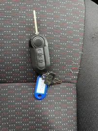 Car image 33