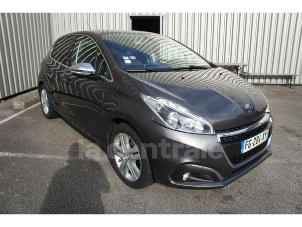 Peugeot 208 PureTech 110 S&S Allure 81 kW image number 2