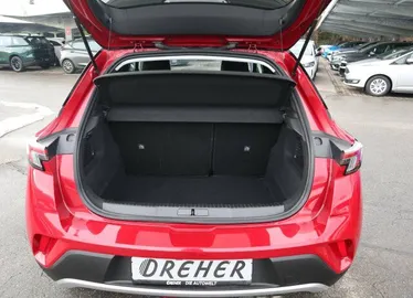 Car image 27