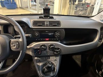 Car image 11