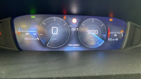 Car image 28
