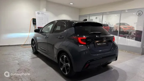 Car image 5