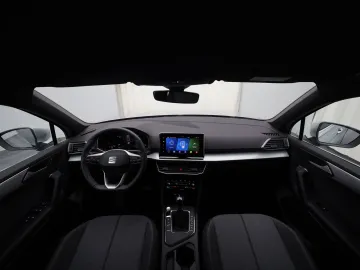 Car image 38