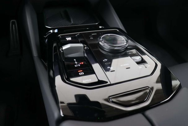 BMW 530 e 220 kW image number 24