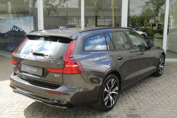 Volvo V60 B4 145 kW image number 32