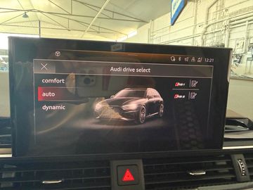 Car image 40