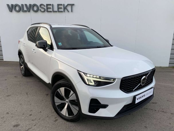 Volvo XC40 T4 95 kW image number 2