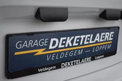 Car image 33
