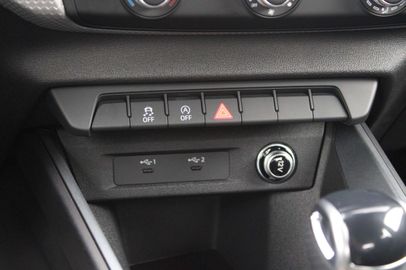 Car image 31