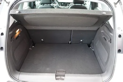 Car image 33