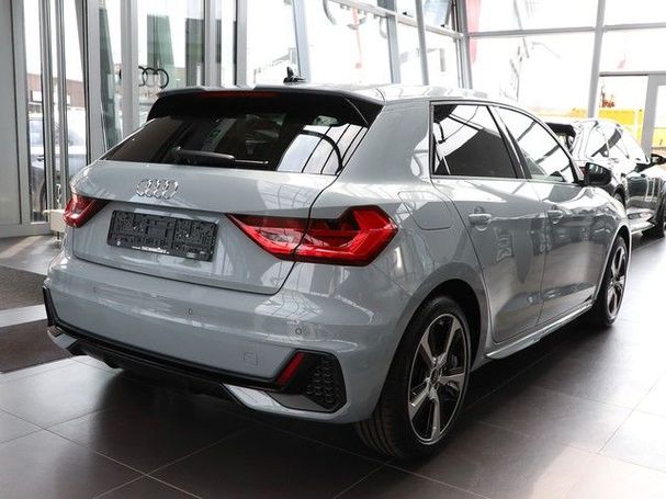 Audi A1 30 TFSI S-line Sportback 85 kW image number 2