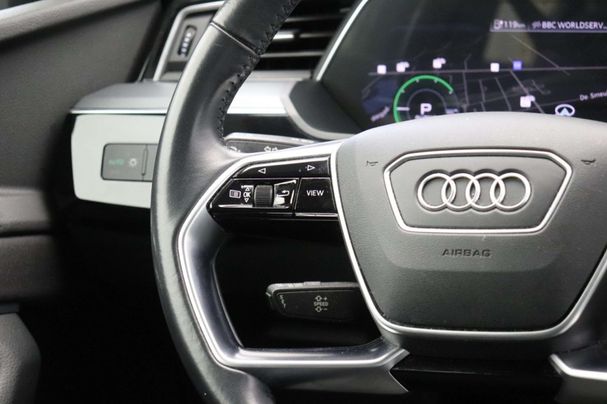 Audi e-tron 50 quattro Sportback 230 kW image number 14