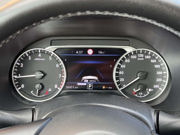 Car image 26