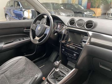 Car image 15