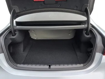 Car image 41