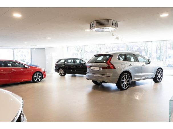 Volvo C40 Extended Range Core 185 kW image number 5