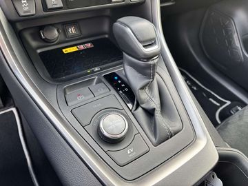 Car image 33