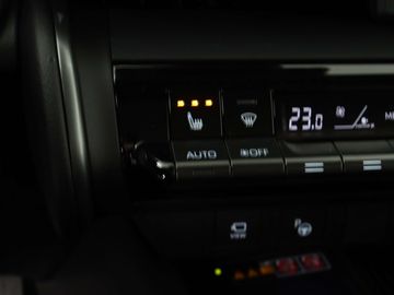 Car image 35