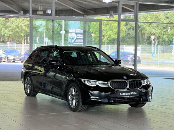 BMW 320 Touring e M Sport 150 kW image number 2