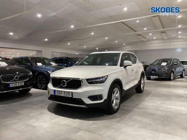 Volvo XC40 D3 Momentum 111 kW image number 1