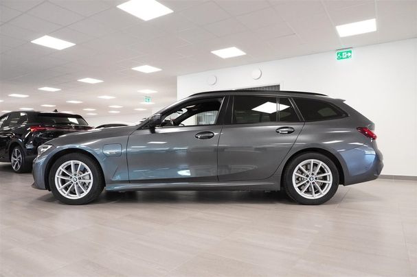 BMW 330 Touring xDrive 185 kW image number 4