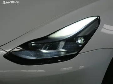 Car image 48