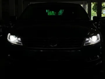 Car image 34