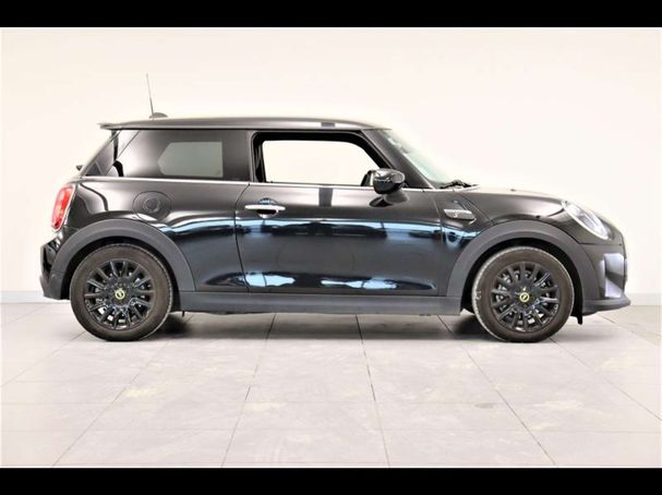 Mini Cooper SE Essential 137 kW image number 3