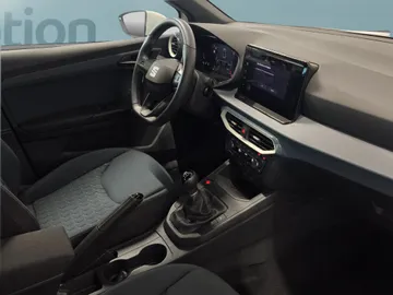 Car image 21