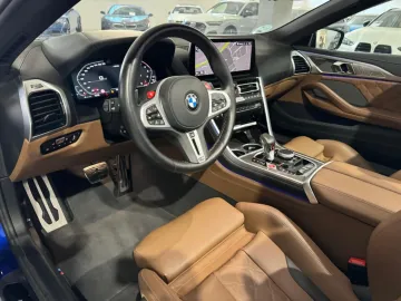 Car image 32