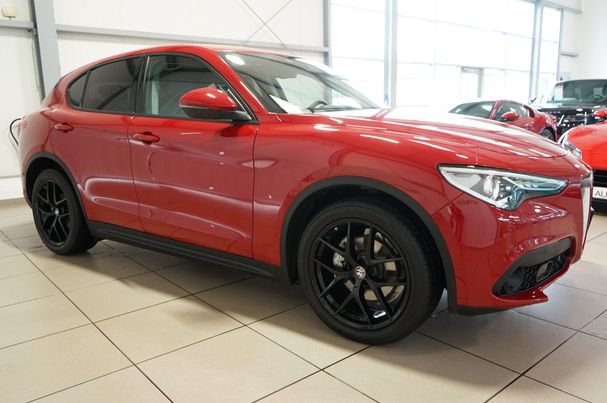 Alfa Romeo Stelvio 2.2 Super 132 kW image number 8