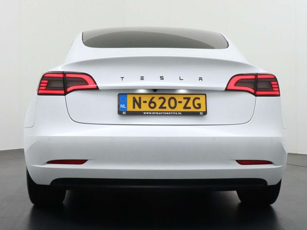 Tesla Model 3 60 Plus 208 kW image number 6