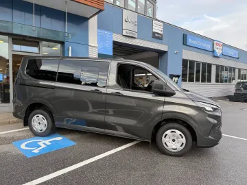 Car image 2