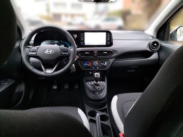 Car image 11