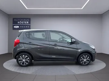 Car image 4