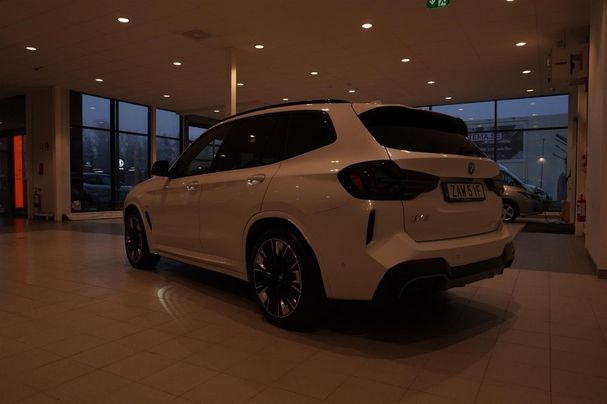 BMW iX3 M Sport 210 kW image number 2